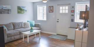 Beautiful 2 bedroom duplex in downtown Raleigh Available Early August! Gallery 5