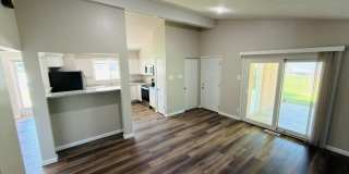 Move-In Ready 3BR/2BA Home with 2-Car Garage in St. Charles Gallery 7