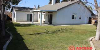 Beautiful 4 Bed / 2 Bath Home in Desirable Seven Oaks Community! Gallery 13