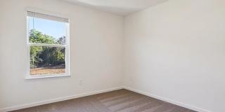 KODAK LOCATION! Lots of Amenities!! Gallery 18