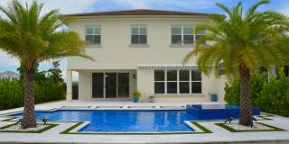 1402 Thistle Place Gallery 1