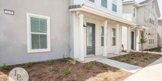 ‘Brambles’ Copper & Willow Home, 3BR/2.5BA, Built 2022 - With Solar! Gallery 1