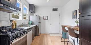 212 S OAK Street Gallery 9