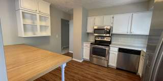 15112 Lincoln Cir – 3 Bed/2 Bath Split Entry in Millard School District | Fireplace, Deck, Fenced Yard Gallery 6