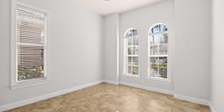 844 SW Pebble Lane Gallery 24