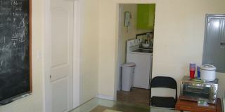 Huge 3 Bedroom, 1 Bathroom Apartment Steps From UF in Fifth Avenue Gallery 23