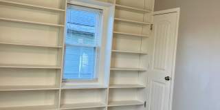 107 N Gillette Ave Gallery 16