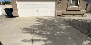 3 Bedroom, 2 Bathroom Home! Schedule a Showing! Gallery 1