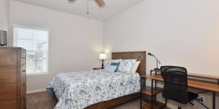 1688 Grand Avenue Gallery 18