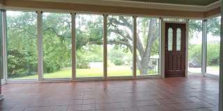 Bel Meade Beauty with Heated Pool and Hot-tub Gallery 3