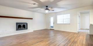 524 N Woods Gallery 6