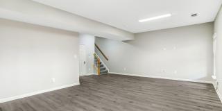 22616 WELBORNE MANOR Square Gallery 38
