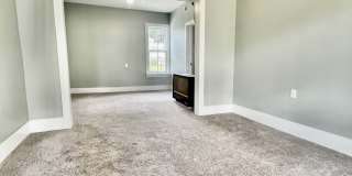 117 W Hemlock St Gallery 1