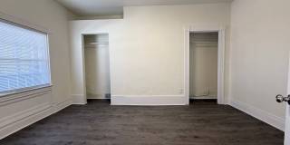 Updated 4BR / 2 Bath Home with off-street parking! Gallery 46