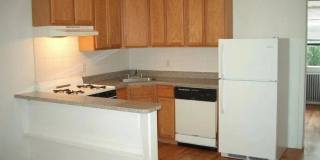 438 Union Street Gallery 1