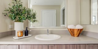 Ferrante Ferrante Gallery 122