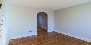 Graceland Park Renovated Home for Rent Graceland Park Renovated Home for Rent Gallery 24