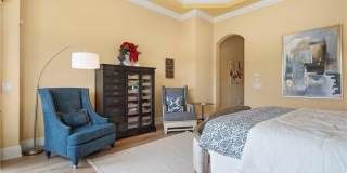 130 SE Bella Strano Gallery 39