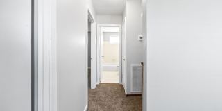 Cozy Two Bedroom Apartment Gallery 21