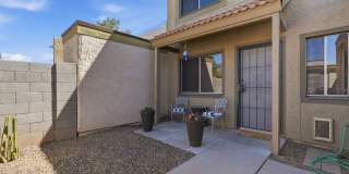 1017 E Redfield Road Gallery 1