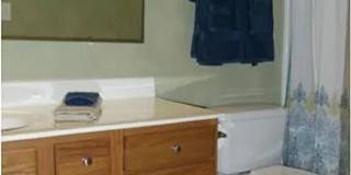 Room in 3 Bedroom Home at McGoogan Ln Gallery 10
