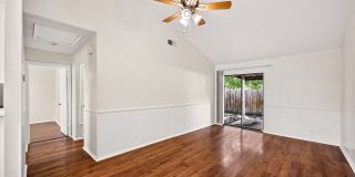 208 BEXAR DR Gallery 7