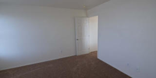 Spacious 3-Bedroom Henderson Home with Dual Garages! Gallery 42