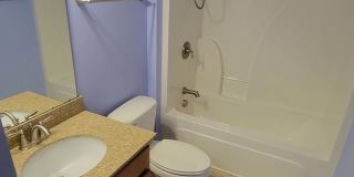4 Bed, 3.5 Townhome in Five Forks is Available! Gallery 16