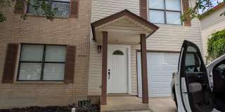 8931 Kenton Briar Gallery 1