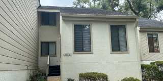 2 story townhome on HILAMAN GOLF COURSE! Gallery 1