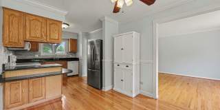 Beautifully maintained, move in ready 3 bed, 1.5 bath single family home Gallery 11