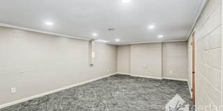 Mid Century Modern Gem in the Heart of The Village MOVE IN SPECIAL Gallery 19