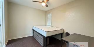 Campus Commons Apartments Gallery 13