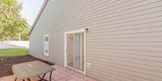 563 STAFFORDSHIRE Drive E Gallery 22