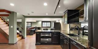 43054 Oxford Court Gallery 25