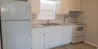 5805 Cherry Street Gallery 1