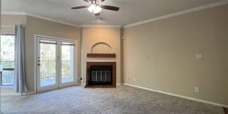 Wonderful 2/2 in Perfect Far West Location Gallery 3