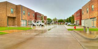 West Normans Best Kept Secret! 3 bd/2.5 bath Beautiful Townhome! Gallery 1