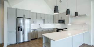 The Earl Apartments and Twin Homes Gallery 24