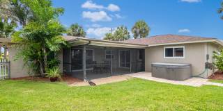 Fully Furnished Gulf Access w/ Boat Lift Gallery 9