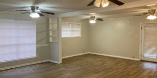 Single Family 3 bed 2 bath Home for Rent Gallery 7