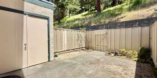 Renovated Townhome in Linda Mar Gallery 28