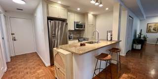 Gorgeous 2-Bed/2-Bath Condo in the Heart of Old City! Available August 1st! Gorgeous 2-Bed/2-Bath Condo in the Heart of Old City! Available August 1st! Gallery 1