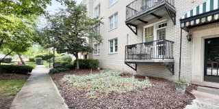 Fully Furnished & Newly Renovated 2 Bedroom Convenient to Moses Cone Hospital - Flexible Lease Terms Available! Gallery 1