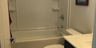 Exquisite Chandler 4 bed 3 bath home with Community Pool!! Gallery 8