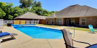 4 Bed, 2 Full Bath Home w/ In-Ground Pool in Desirable Lake Forest! Gallery 33