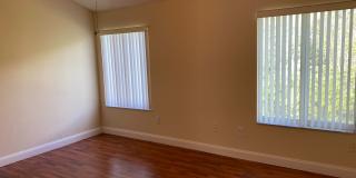 Adorable 3 bedroom / 2.5 bath town home with newly remodeled kitchen! Gallery 17