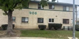 906 Byron Lane Gallery 1