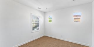 Gorgeous 3 bedroom 2.5 bath home in the newly constructed association of Eastwood Village! Gallery 27