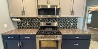 4 Bedroom 3 Bath House in Cantonment with a Pool & Solar Panels! Gallery 10